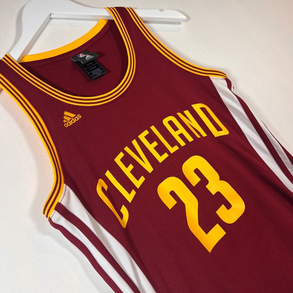 Adidas Cleveland Cavaliers Jersey Women S LeBron James 23 NBA4Her Red